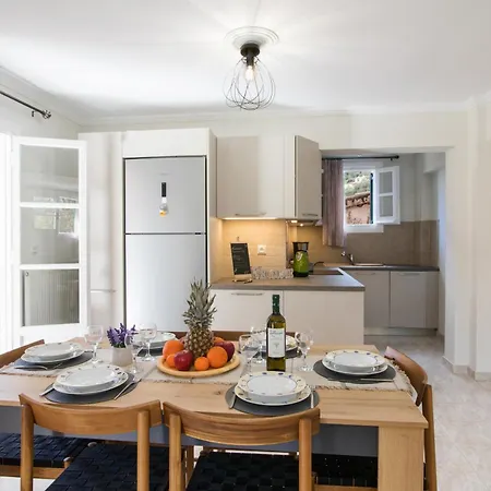 Spiros Holidays House Doukádes