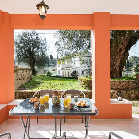 Spiros Holidays House *