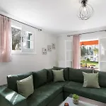 아파트 Spiros Holidays House Doukádes