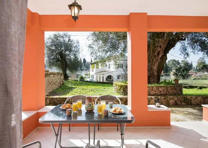 Spiros Holidays House *